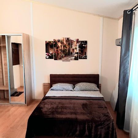 Studio Apartments In Center Mini 5 Поверх Без Ліфту ايفانو - فرانكيفسك المظهر الخارجي الصورة